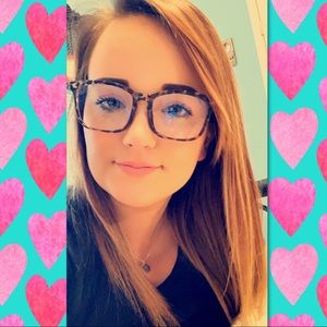 Meet your Posher, Carly